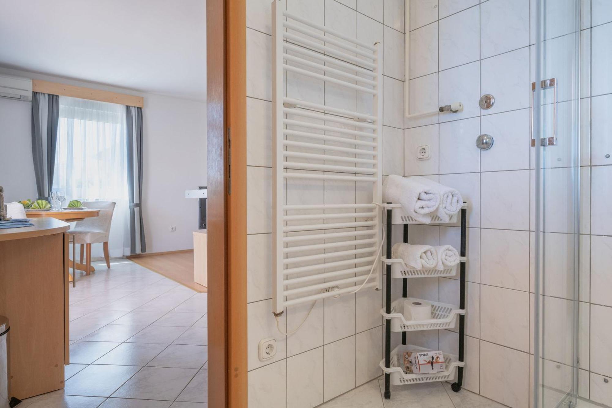 Apartmani Marelic - Sun Beach Завалатица Экстерьер фото